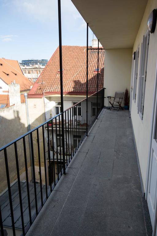 Ruterra Red Roofs View With Garage Leilighet Praha Eksteriør bilde